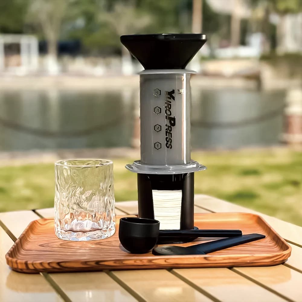 Nešiojamas French press kavos aparatas